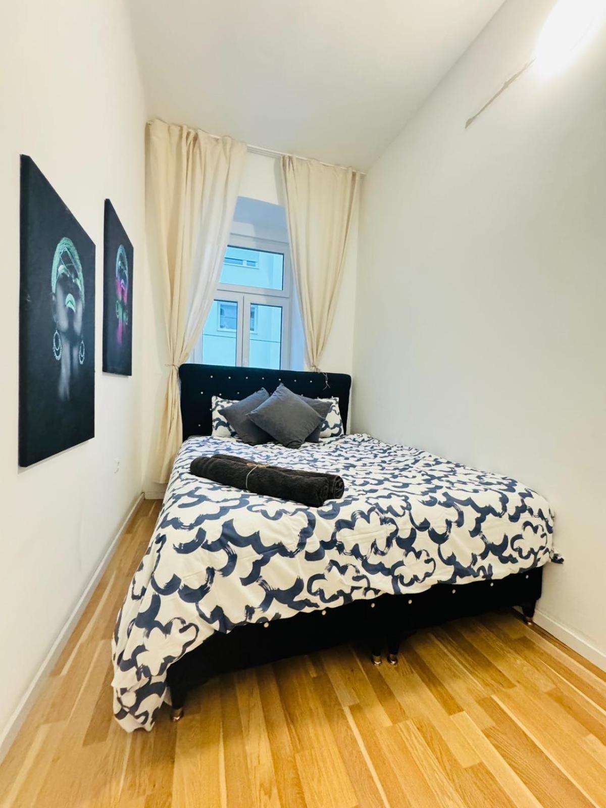 Spacious 2br 10 Mintransport To Stadthalle Apartment *