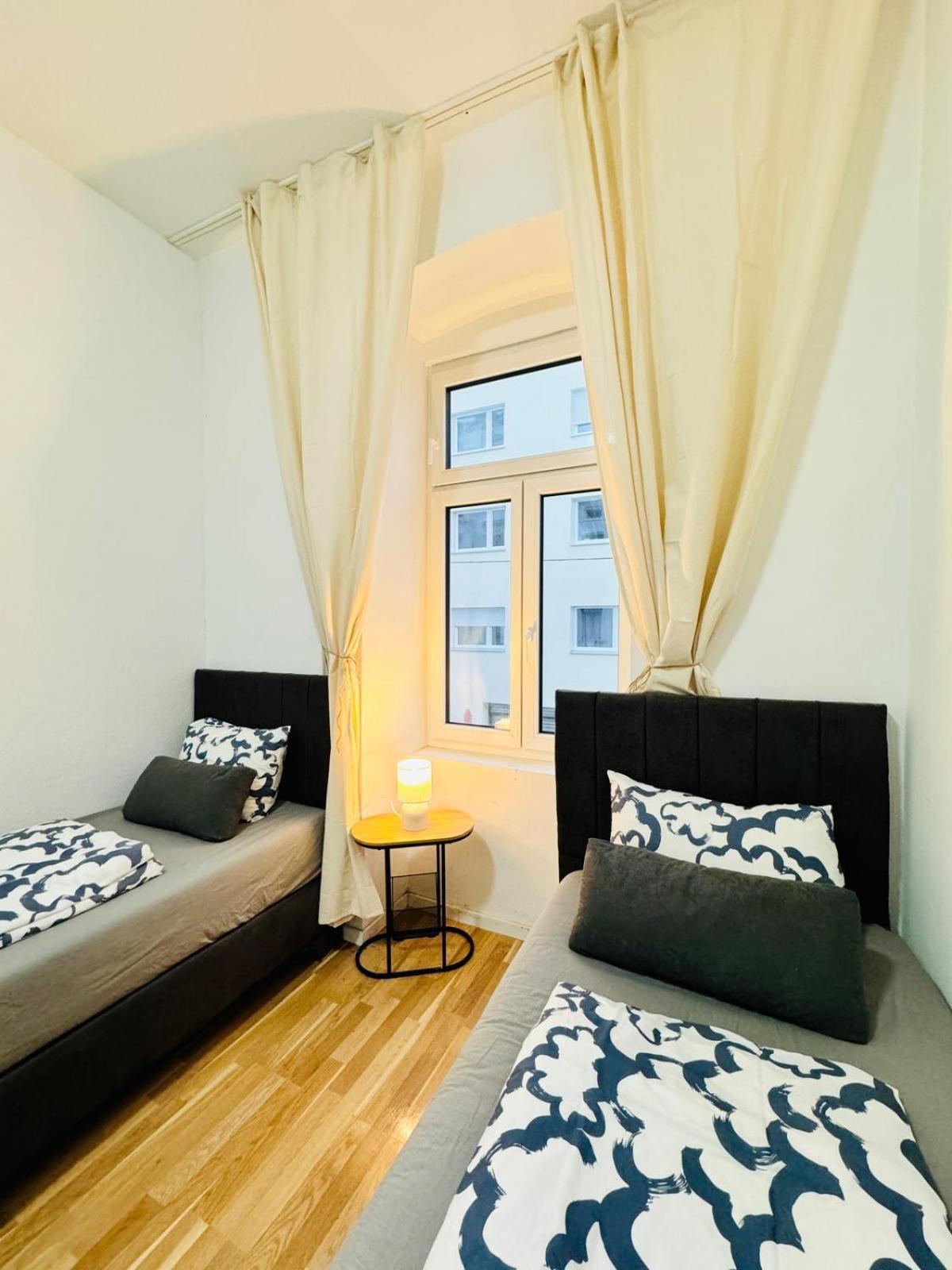 Spacious 2br 10 Mintransport To Stadthalle Apartment Wien